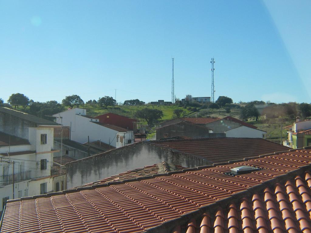 Hostal Ciudad De Caparra Carcaboso Bagian luar foto
