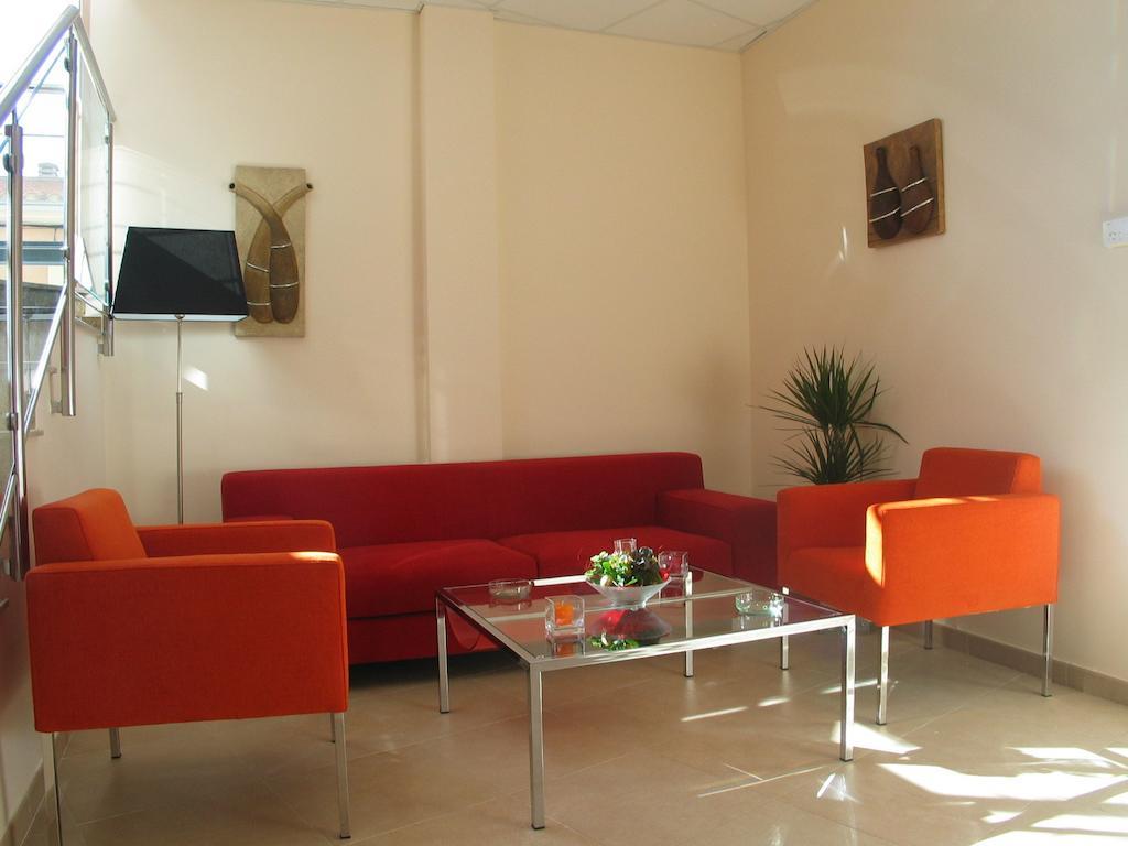 Hostal Ciudad De Caparra Carcaboso Bagian luar foto